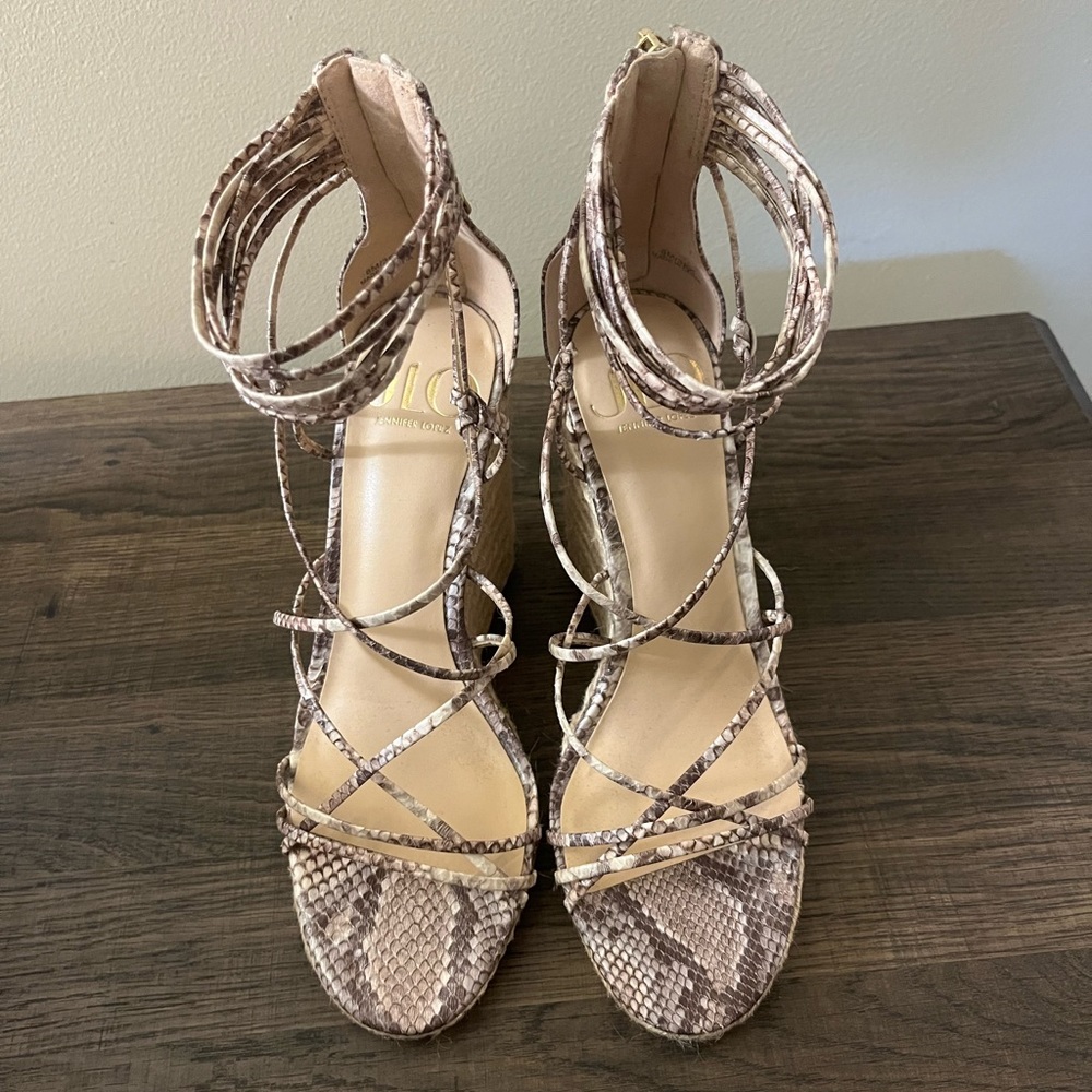 Jennifer Lopez Wedges - Picture 4 of 6
